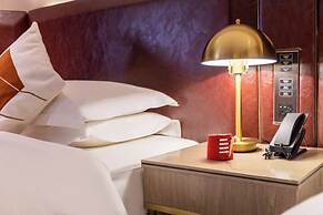 Housekeeper Hotel Beijing Road Branch