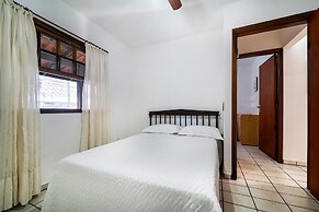 914B - Casa 3 dormitórios em Bombas SC