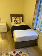 Comfortable 2beds House 4 Contractors & Staycation