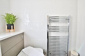 Tranquil 3-bed Home in Cardiff