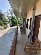 F. Ponce de Leon Road