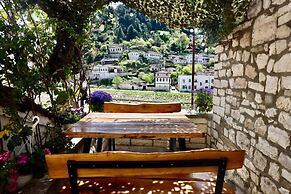 HOTEL & TRADITIONAL FOOD ANSEL