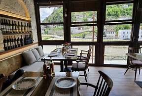 HOTEL & TRADITIONAL FOOD ANSEL