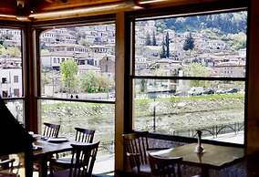 HOTEL & TRADITIONAL FOOD ANSEL