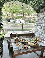 HOTEL & TRADITIONAL FOOD ANSEL