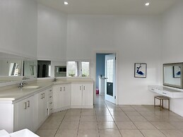 Paris Villas Cap Estate
