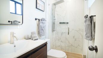 Luxury Comfort Apartment with Parking