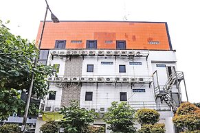 Super OYO 92674 Hotel Ciputat