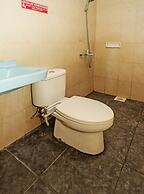 Super OYO 92674 Hotel Ciputat