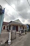 Super OYO 93173 Khazanah Room Syariah