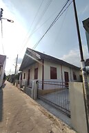 Super OYO 93173 Khazanah Room Syariah