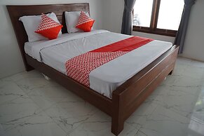 OYO Life 93185 Ayani Guest House