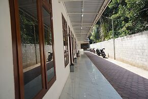 OYO Life 93185 Ayani Guest House