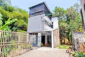 OYO 93188 Soren Hotel And Coffee