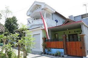 SPOT ON 93189 Rumah Berkah Syariah