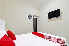 OYO Life 91480 Putridapisa Syariah