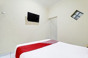 OYO Life 91480 Putridapisa Syariah