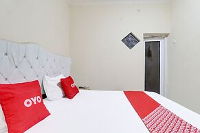 OYO Life 91480 Putridapisa Syariah