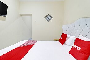 OYO Life 91480 Putridapisa Syariah