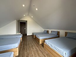 Capital O 1208 Phong Van Villa