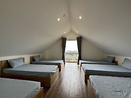 Capital O 1208 Phong Van Villa