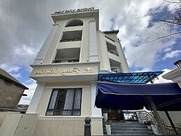 Capital O 1208 Phong Van Villa