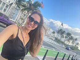 Pr Pvt Rm 5 Qn Bed Gated Comm Easy Parking