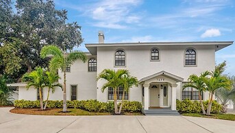 8 Bdrm Mansion 10 Mn To Honeymoon Island Beach