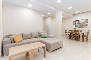 Cosy 2BR-Apartment next to Bars & Resto