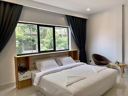 Nico's Hotel and Sky Bar