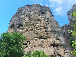 TO SPITI TOU PALIKARA