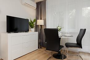 Studio Metro Pole Mokotowskie by Renters