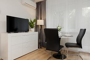 Studio Metro Pole Mokotowskie by Renters