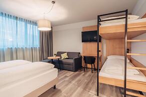 harry's home Salzburg