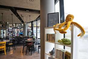 harry's home Salzburg