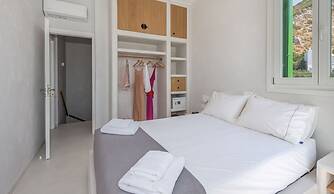 KLIMA BAY Beachfront Boutique Houses