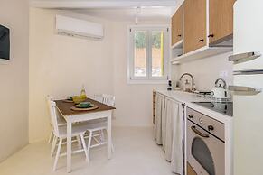 KLIMA BAY Beachfront Boutique Houses