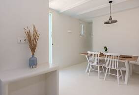 KLIMA BAY Beachfront Boutique Houses