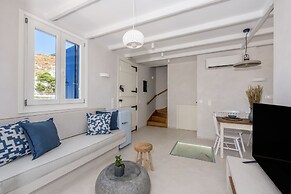 KLIMA BAY Beachfront Boutique Houses