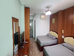 OYO 1209 Number One Hotel