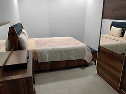 Old Town Grand Apart Hotel