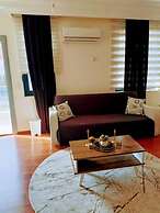 Old Town Grand Apart Hotel