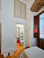 Comfortable Apartment in the Historic Center for Groups