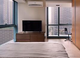 Luxury 2BR in Uptown Bgc, Free Pool use