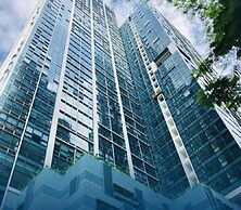 Luxury 2BR in Uptown Bgc, Free Pool use