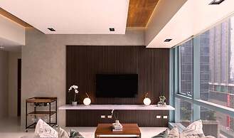 Luxury 2BR in Uptown Bgc, Free Pool use
