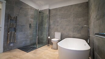 Northumberland Luxury Stays - The Galloway