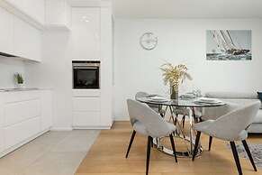 Apartment Cybernetyki 15 by Renters