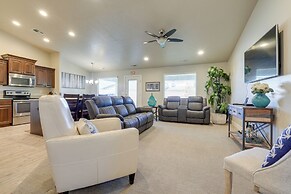 Hurricane Getaway w/ Private Pool, Mtn Views!