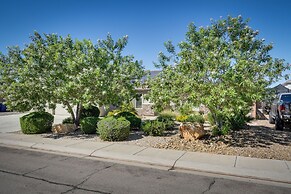 Hurricane Getaway w/ Private Pool, Mtn Views!